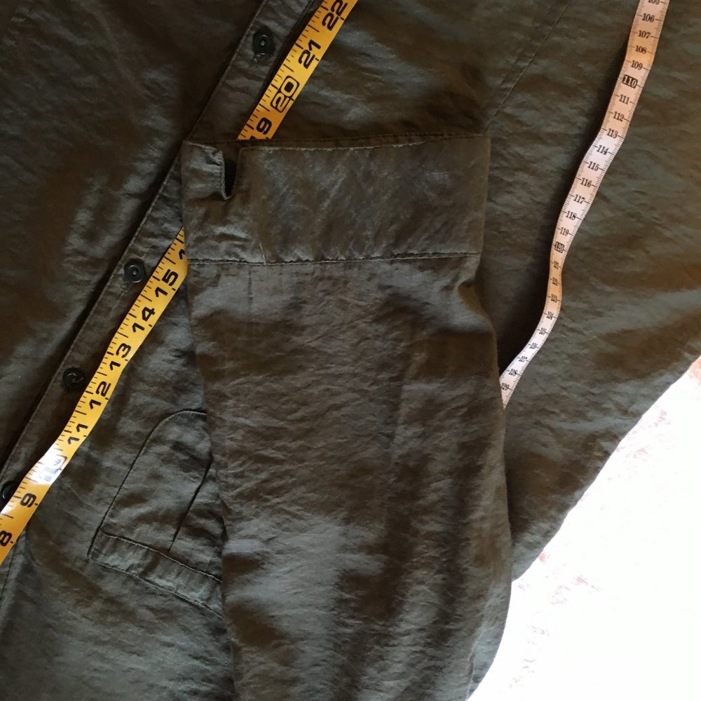 blouse - Picture 6 of 7